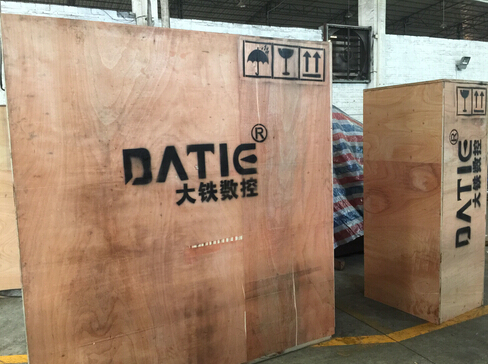 線切割機床發貨俄羅斯