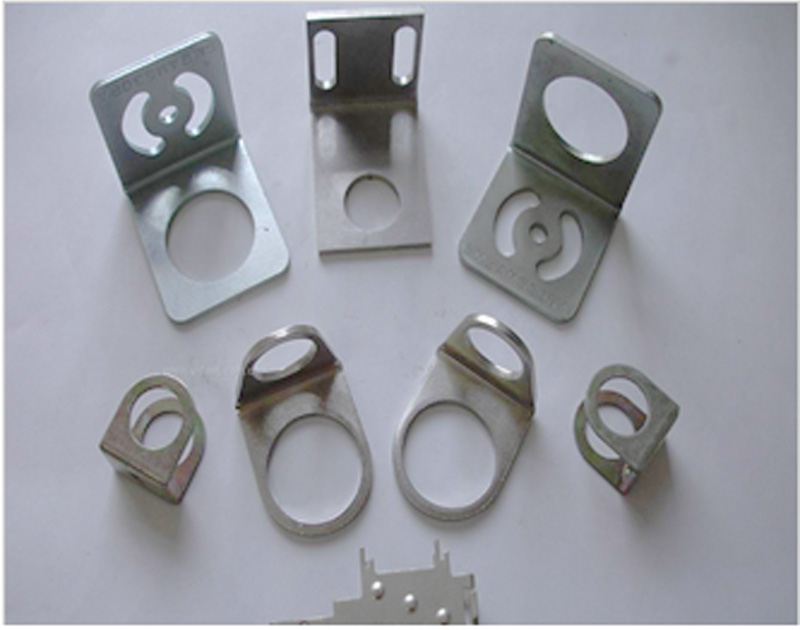 線（xiàn）切割（gē）五金衝壓件樣件