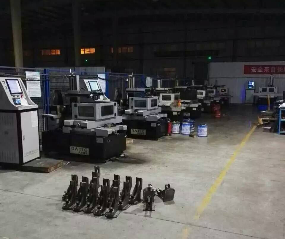 武漢客戶線切現場照片