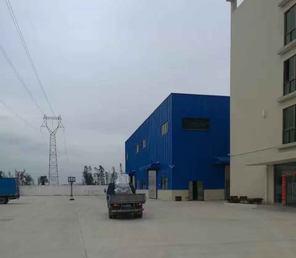 金祥盛模具現場發機圖片