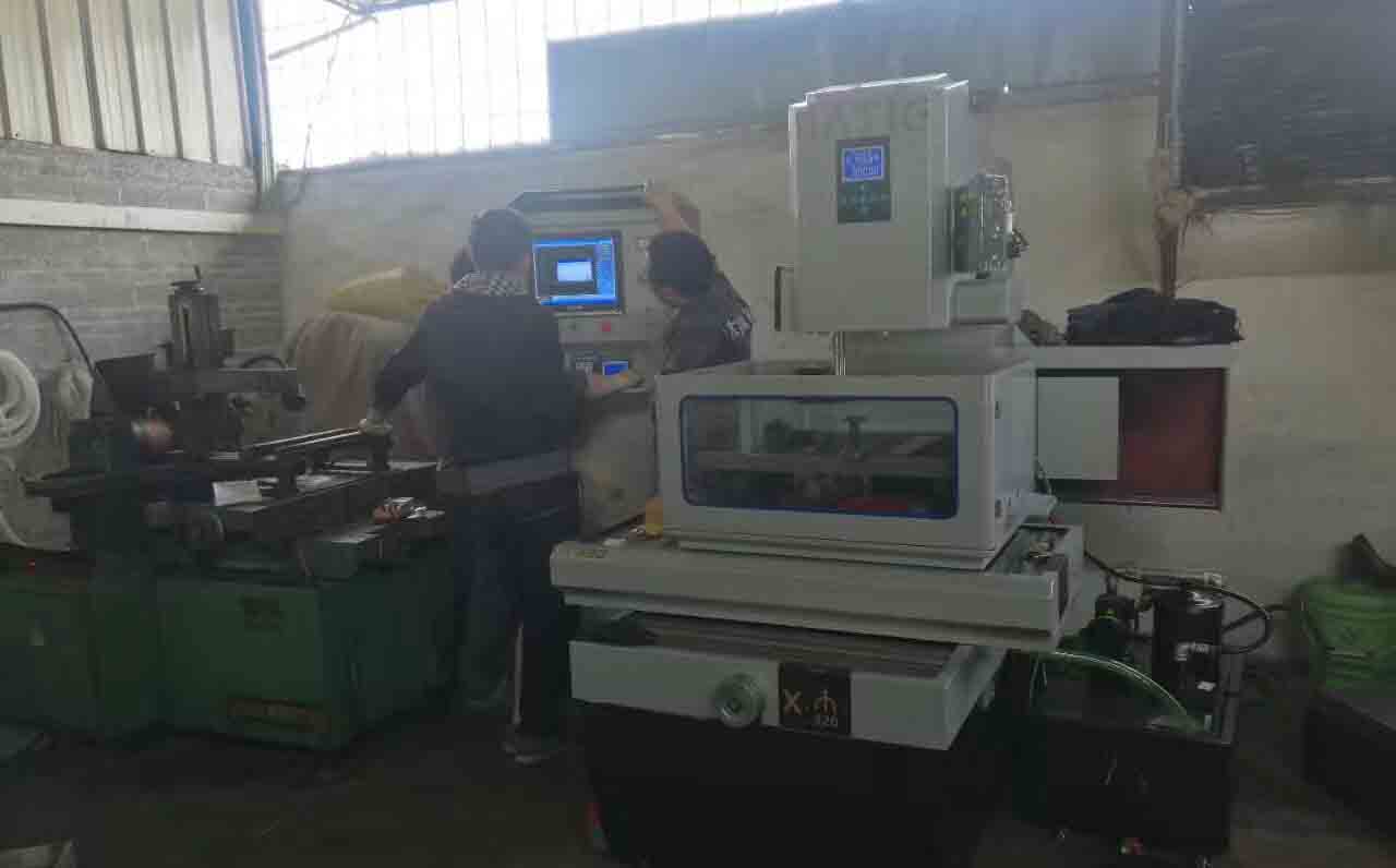 佛山（置誠五金（jīn））中走絲（sī）現場培訓照片（piàn）