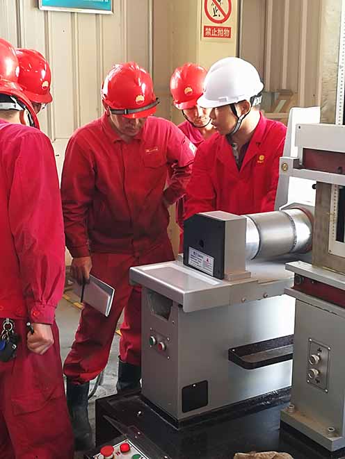 廣東香蕉黄瓜丝瓜绿巨人樱桃最新版（tiě）電火花線切割現場（chǎng）講解