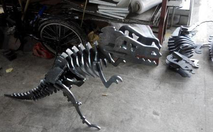 線切割（gē）恐（kǒng）龍模型（xíng）