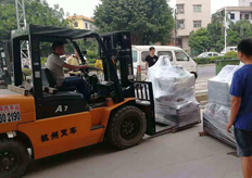 東莞（外協聶老板）中走（zǒu）絲線切割實地客戶