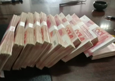 蘇州（持盈模具）中（zhōng）走絲線（xiàn）切割（gē）實地客戶