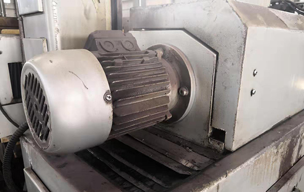 線（xiàn）切割絲筒（tǒng）換向噪音大（dà）原因（yīn）