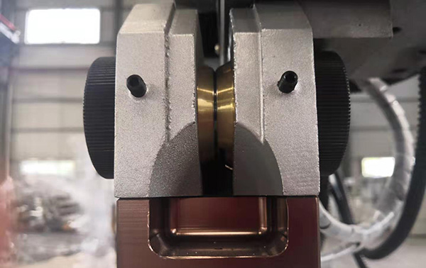 線切割（gē）導輪抖動1