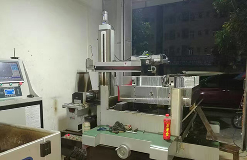 線切割加工高工件