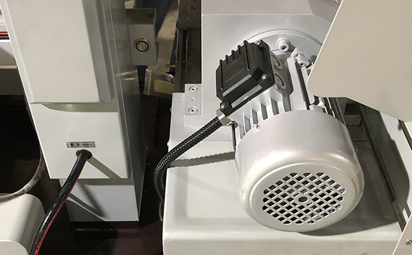 線切割運絲（sī）電（diàn）機