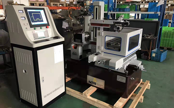 天津（開利達控製（zhì）技術）線切割機床實地客戶現場安裝