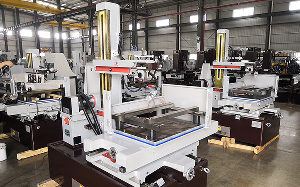 佛山（源田床具機械）線切割發貨前聯機聯調