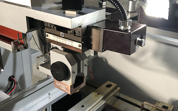 線切割（gē）U V軸不能動原因及解決辦法1