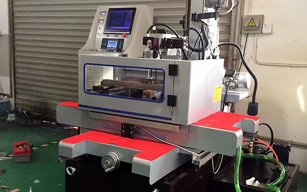 北京（北京科技大學）線切割機床現場安裝