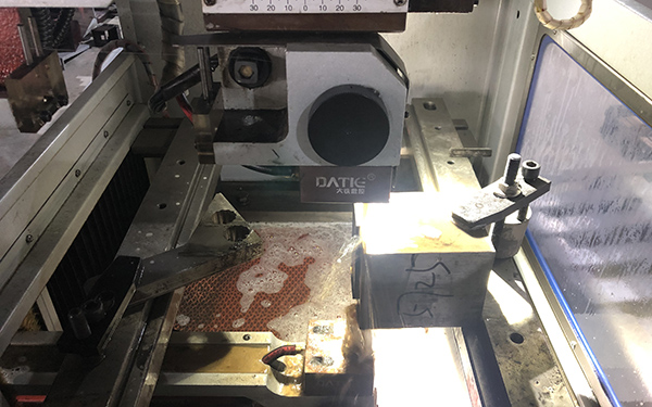 線切割在（zài）換向吋電壓表電（diàn）流（liú）表不為零該如何解決（jué）