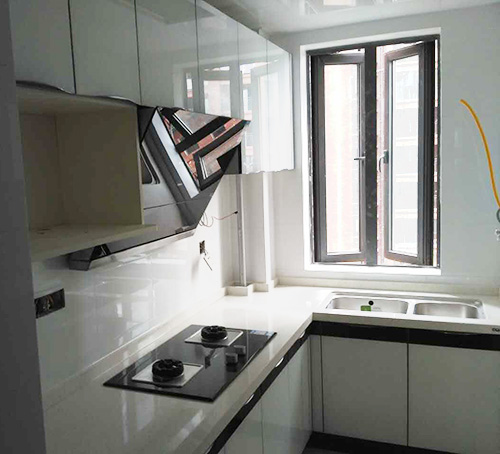 彩（cǎi）晶櫥（chú）櫃