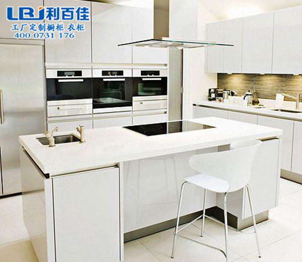 島台型(xíng)整體櫥櫃布(bù)局.jpg 島台型整體櫥櫃布(bù)局.jpg