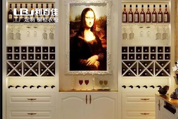 8.10-03.jpg 8.10-03.jpg