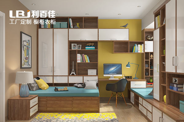 8.27-02.jpg 8.27-02.jpg