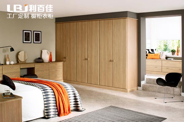 12.8-03.jpg 12.8-03.jpg