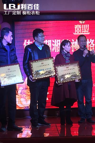 1.24-03.jpg 1.24-03.jpg