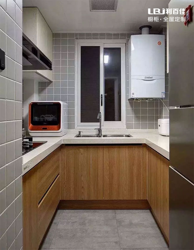 U字型(xíng)的櫥櫃03.jpg U字型(xíng)的櫥櫃03.jpg